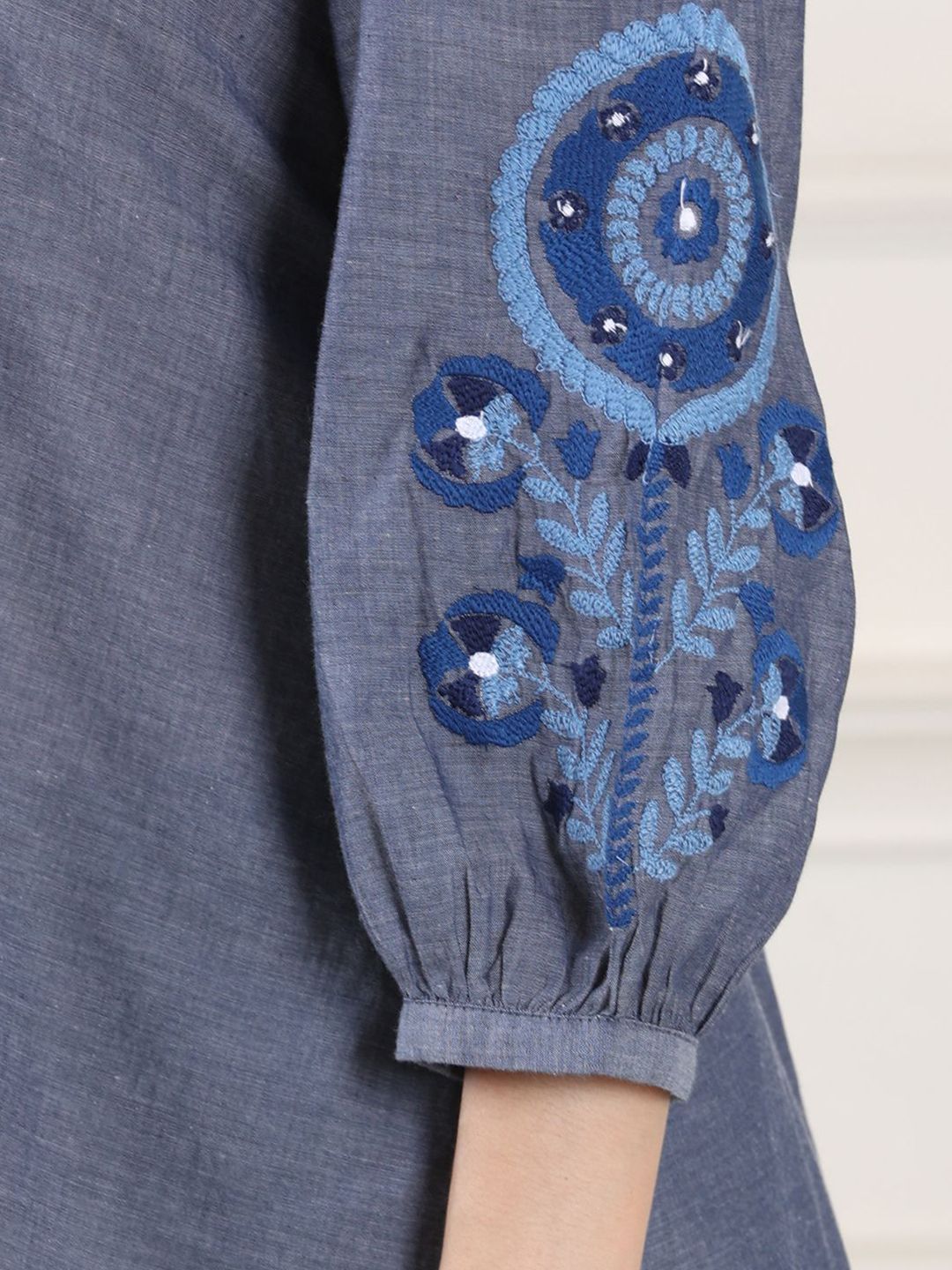 W Puff Sleeve Cotton Top