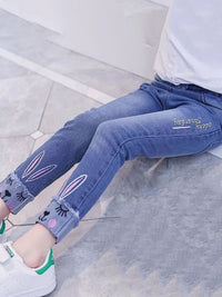 YK Girls Comfort Relaxed Fit High-Rise  Light Fade Embroidered Stretchable Jeans