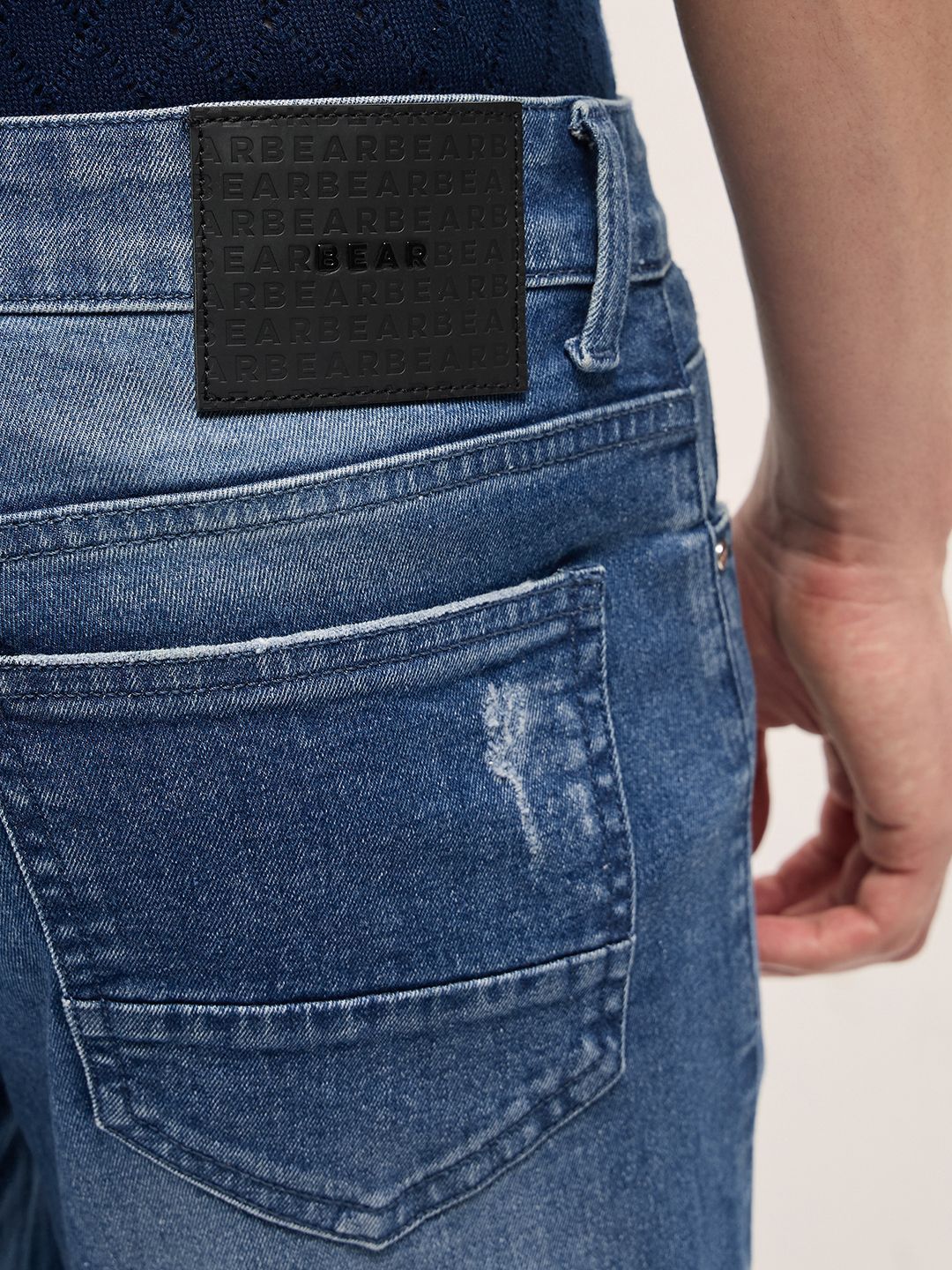 THE BEAR HOUSE Men Cotton Slim Fit Light Fade Jeans