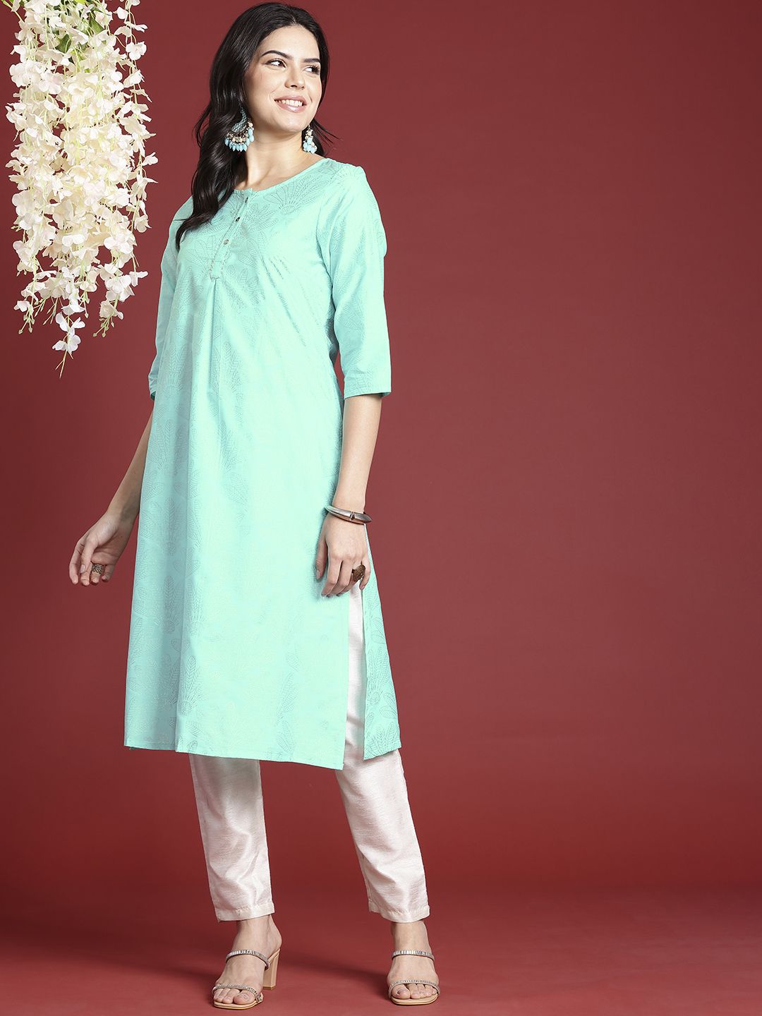 Anouk Floral Printed Gotta Patti Straight Kurta