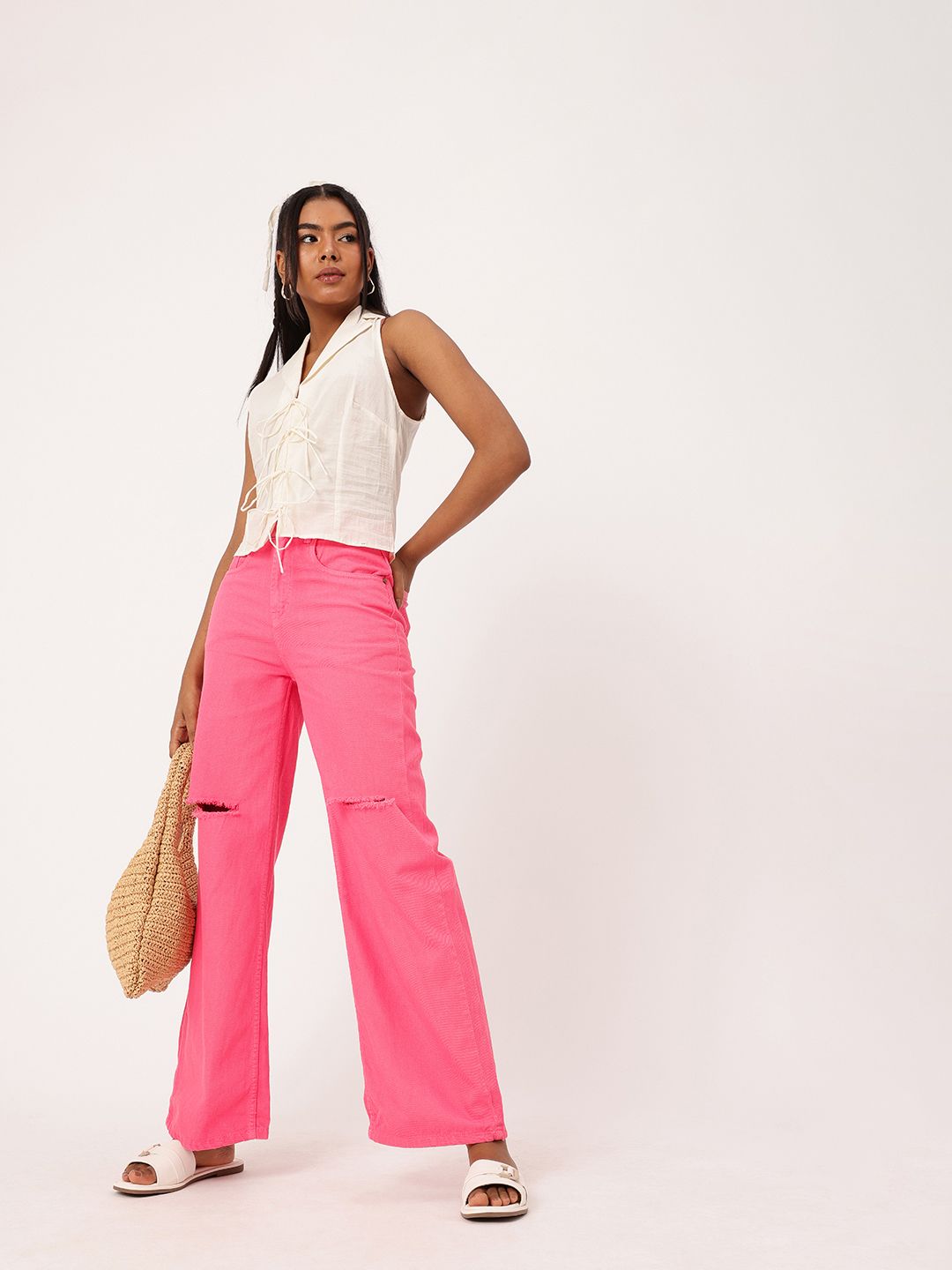 DressBerry Urban Chic Straight Fit Slash Knee Jeans