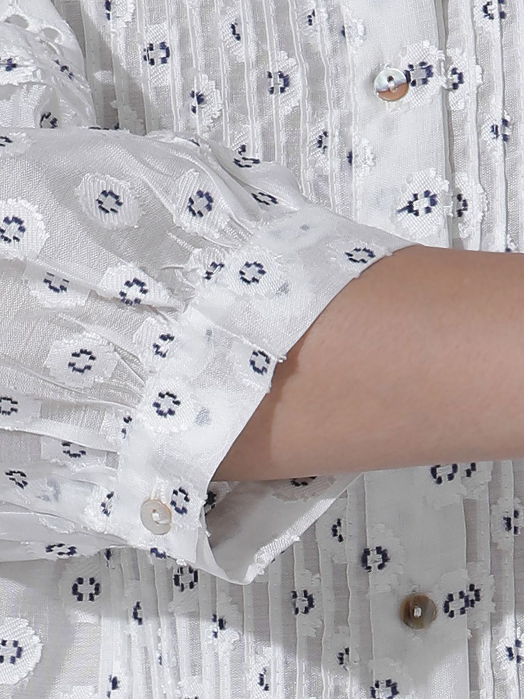 W Geometric Print Mandarin Collar Puff Sleeve Shirt Style Top