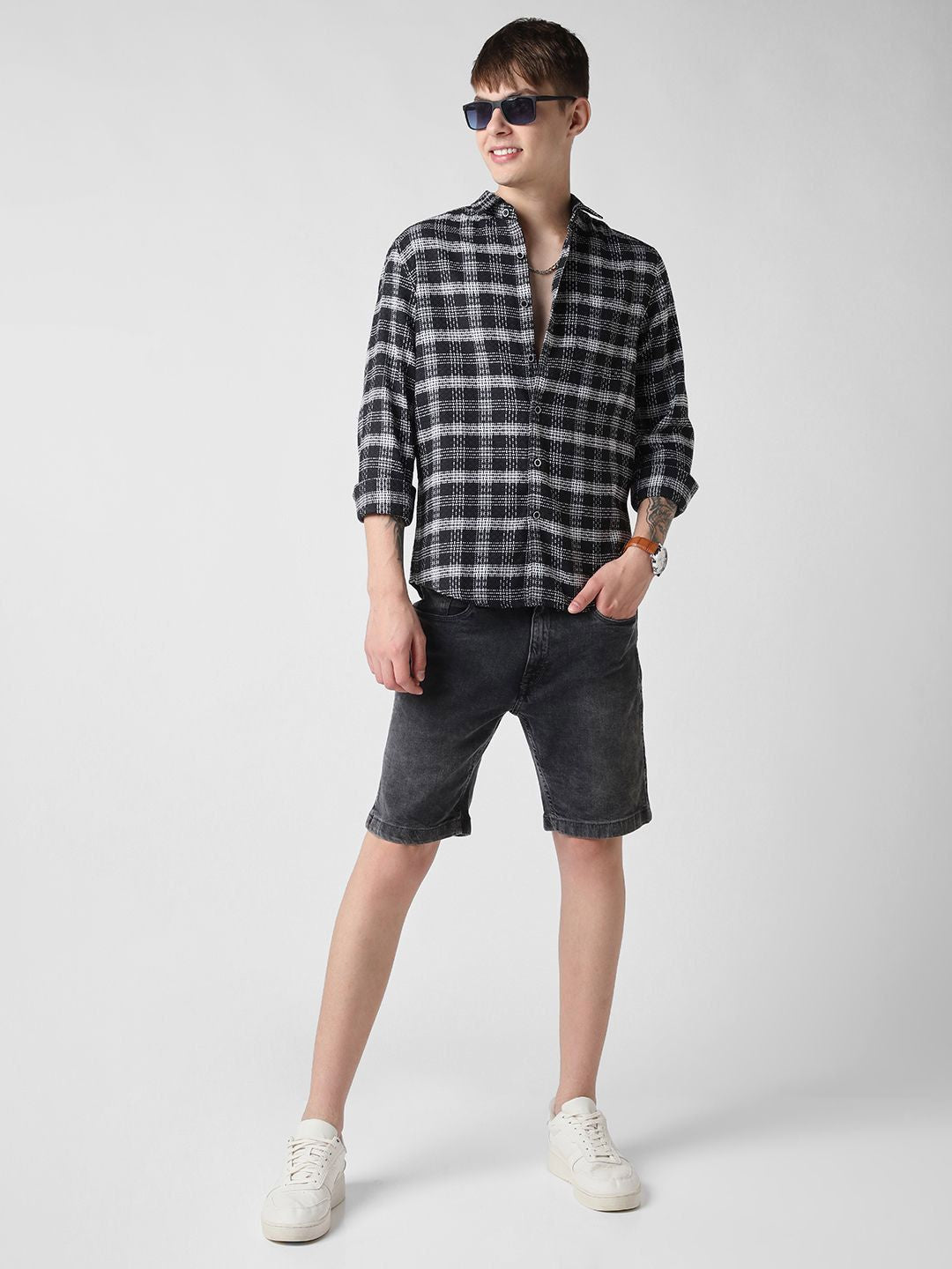 VASTRADO Men Classic Slim Fit Checked Casual Shirt