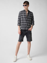 VASTRADO Men Classic Slim Fit Checked Casual Shirt