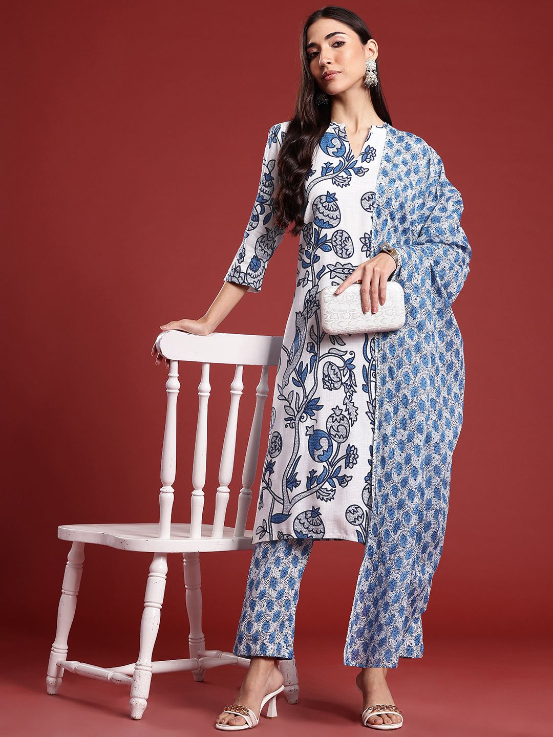 Anouk Floral Printed Kurta with Trousers & With Dupatta