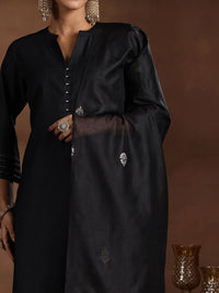 Libas Mandarin Collar Straight Kurta With Salwar & Dupatta