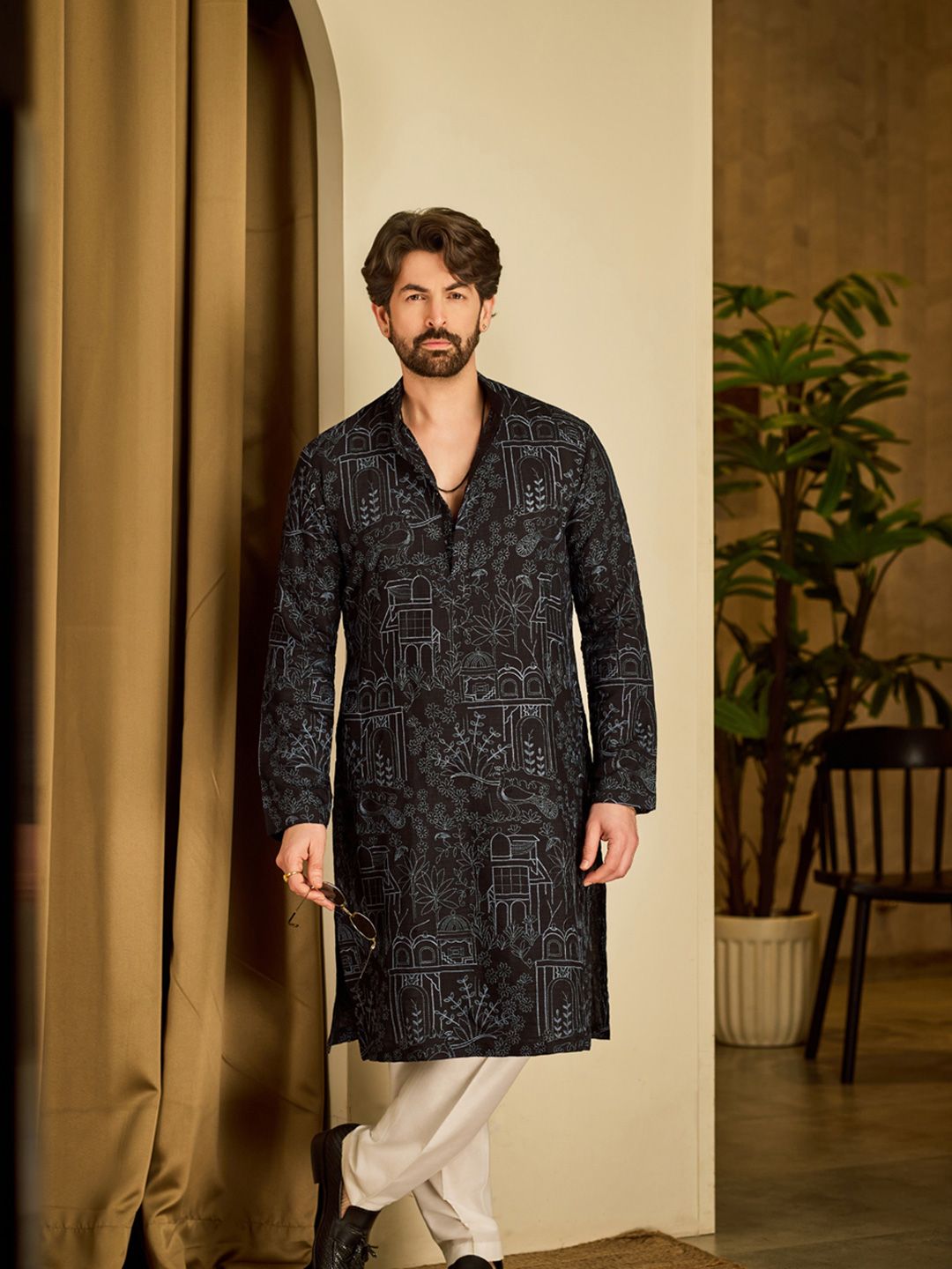 SOJANYA Motif Etnik Bersulam Benang Kolar Mandarin Bekerja Kurta Lurus