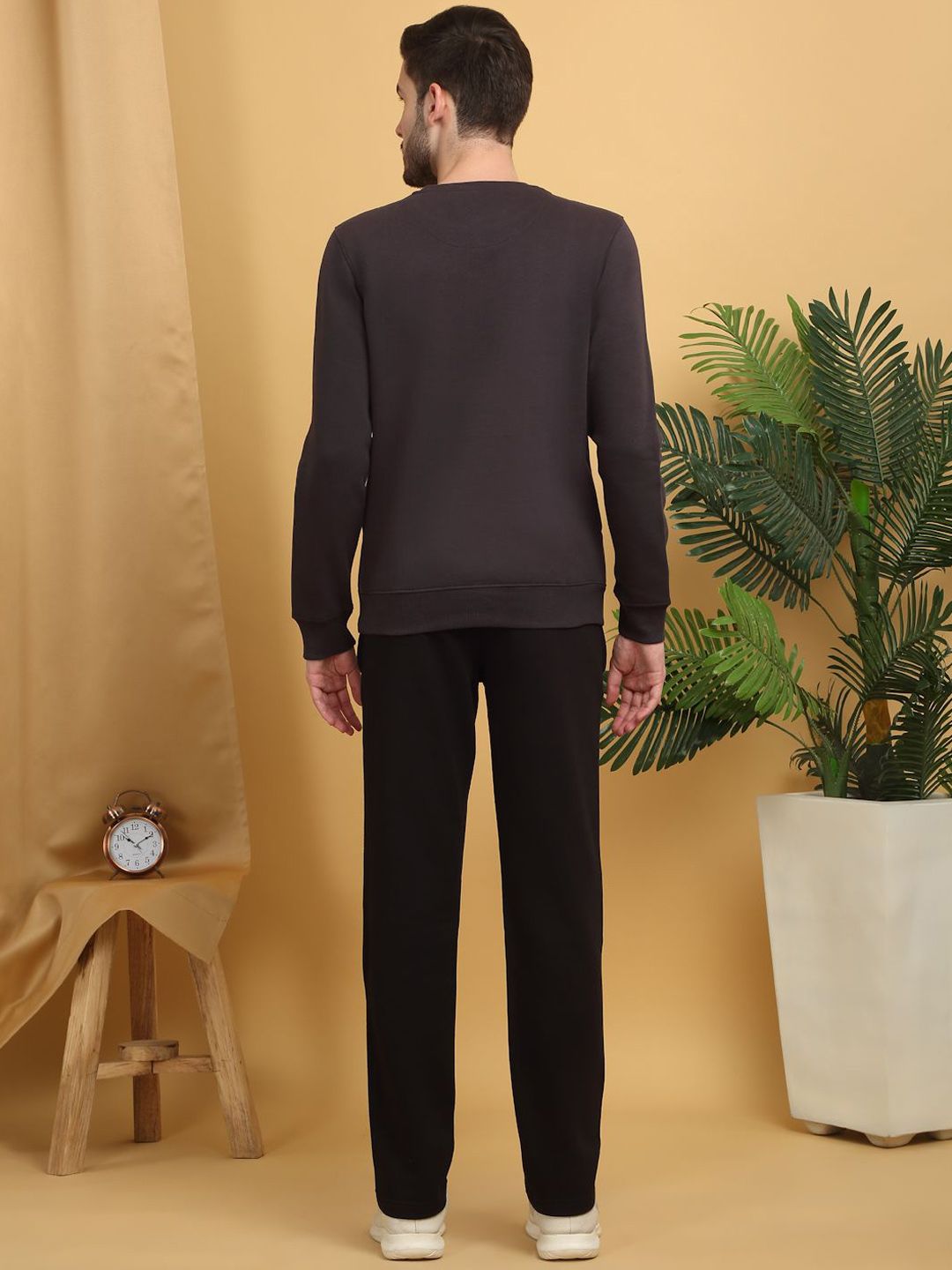 Sweet Dreams Men Round Neck Tracksuits