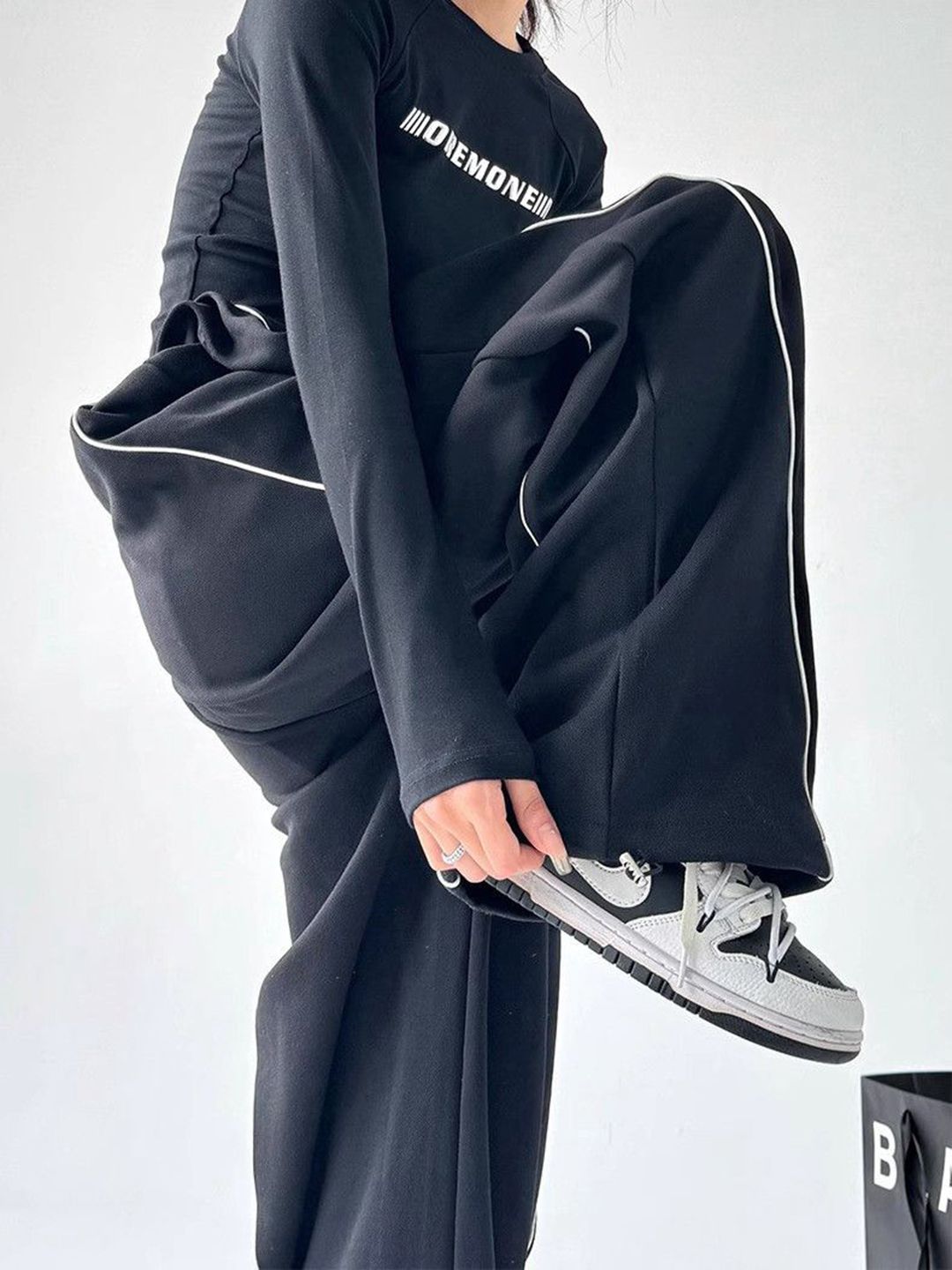 DressBerry Women Mid-Rise Trousers