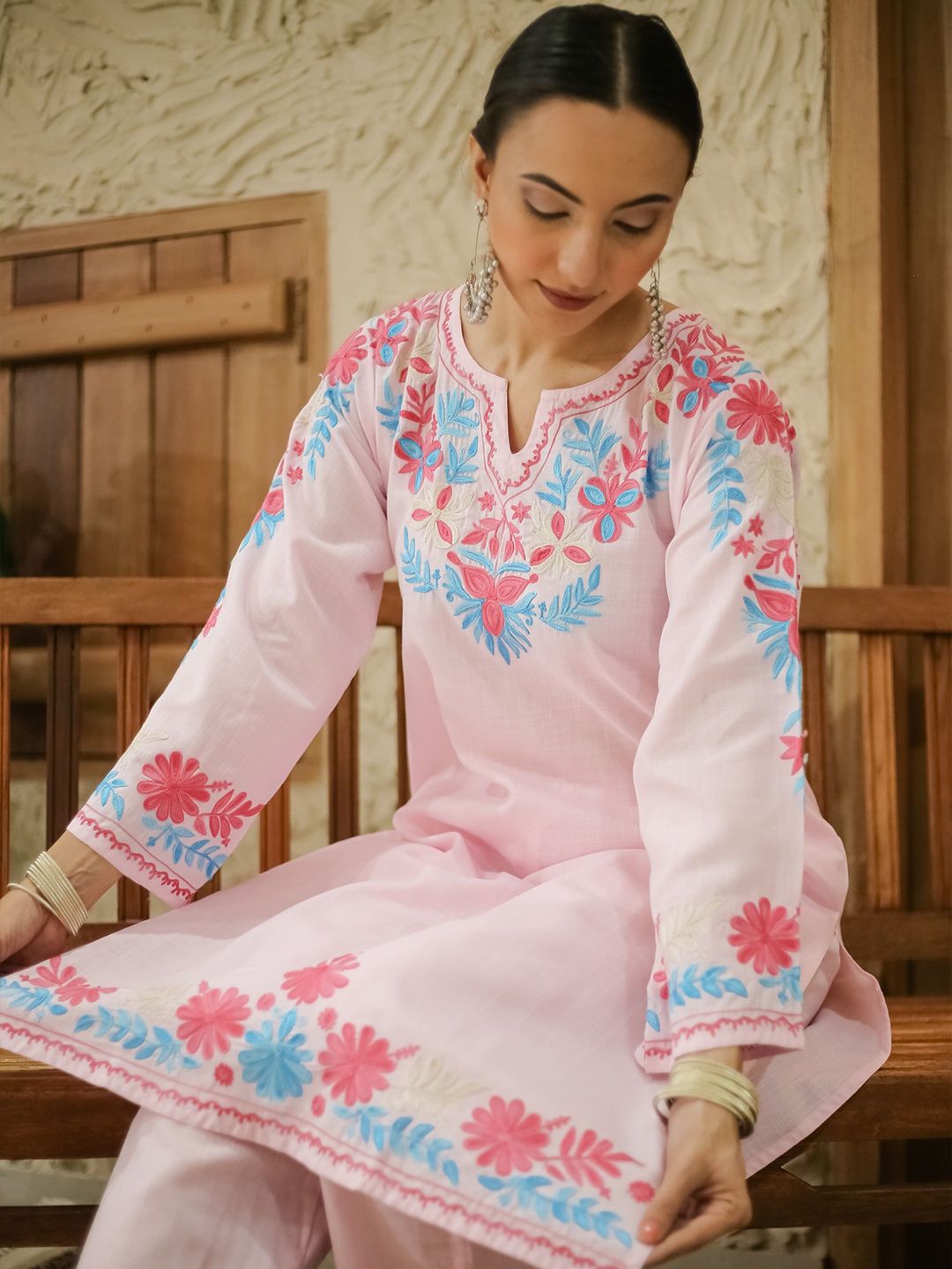 HOUSE OF KARI Floral Embroidered Thread Work Falak Kashmiri Straight Kurta With Trousers