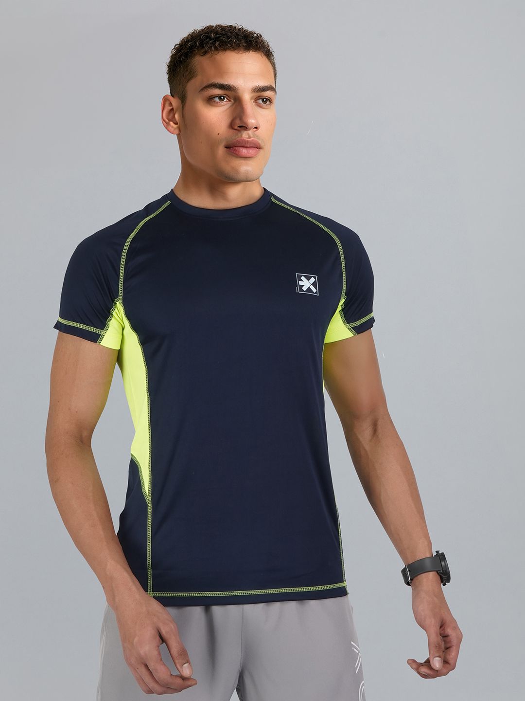 HRX by Hrithik Roshan Colourblocked Raglan Sleeves Sports T-shirt with Brand Logo Detail