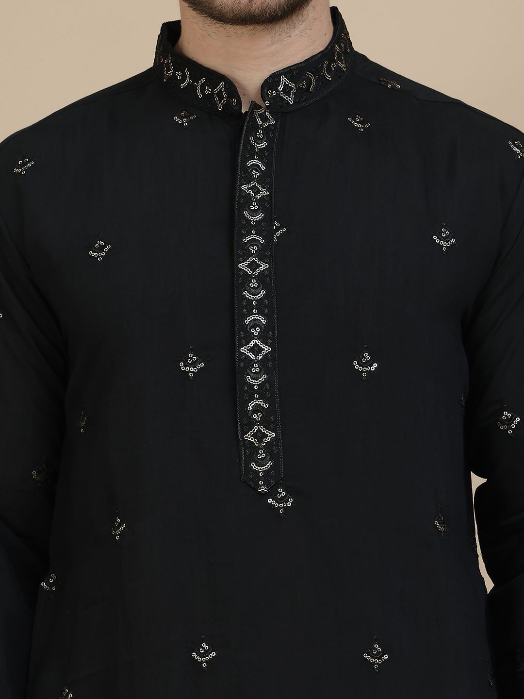 Jompers Men Floral Embroidered Chikankari Kurta With Dupatta
