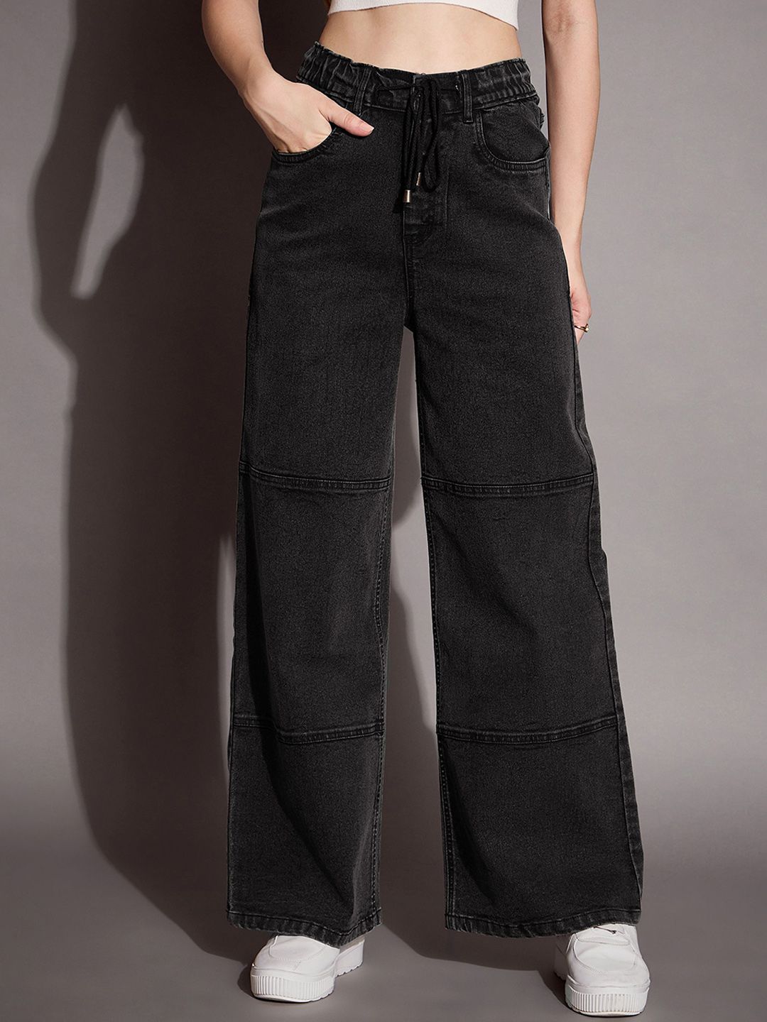 SASSAFRAS BASICS Women Comfort Straight Fit High-Rise Stretchable Jeans