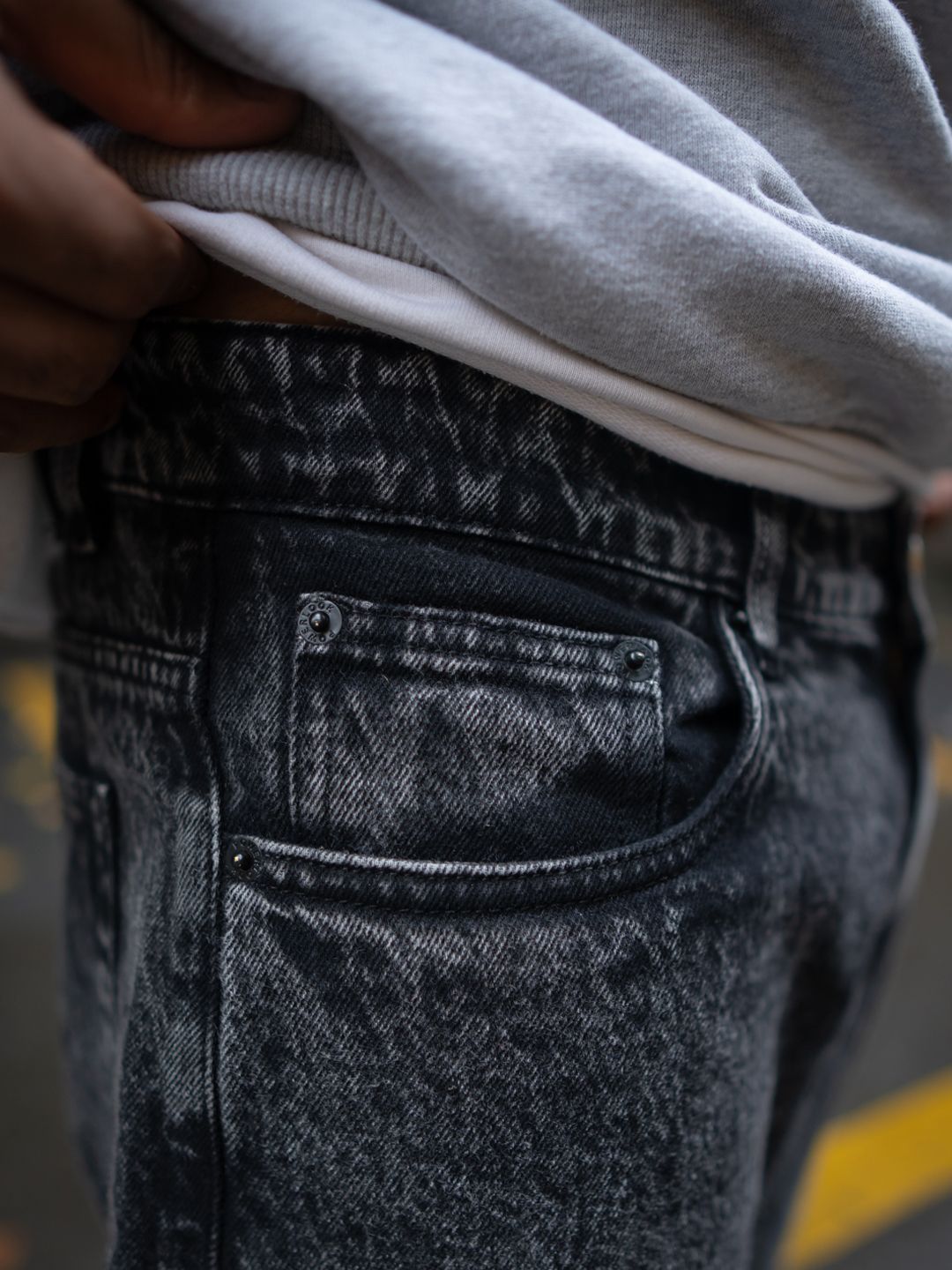 Powerlook Men Mid-Rise Relaxed Fit Heavy Fade Jeans