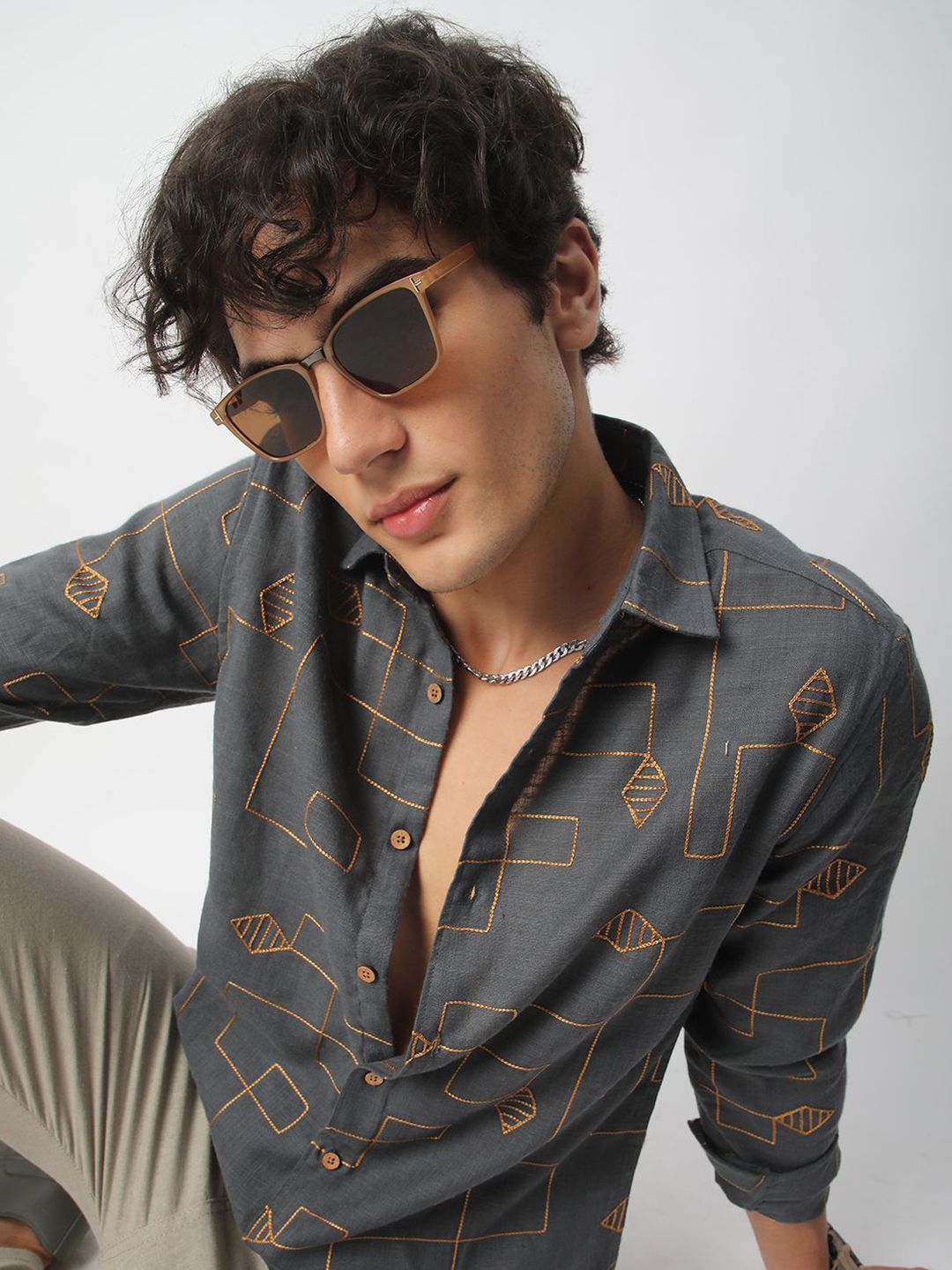 VASTRADO Men Classic Slim Fit Opaque Casual Shirt