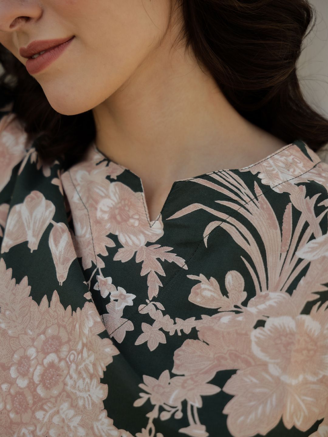 SANSKRUTIHOMES Women Pure Cotton Floral Printed Night suit