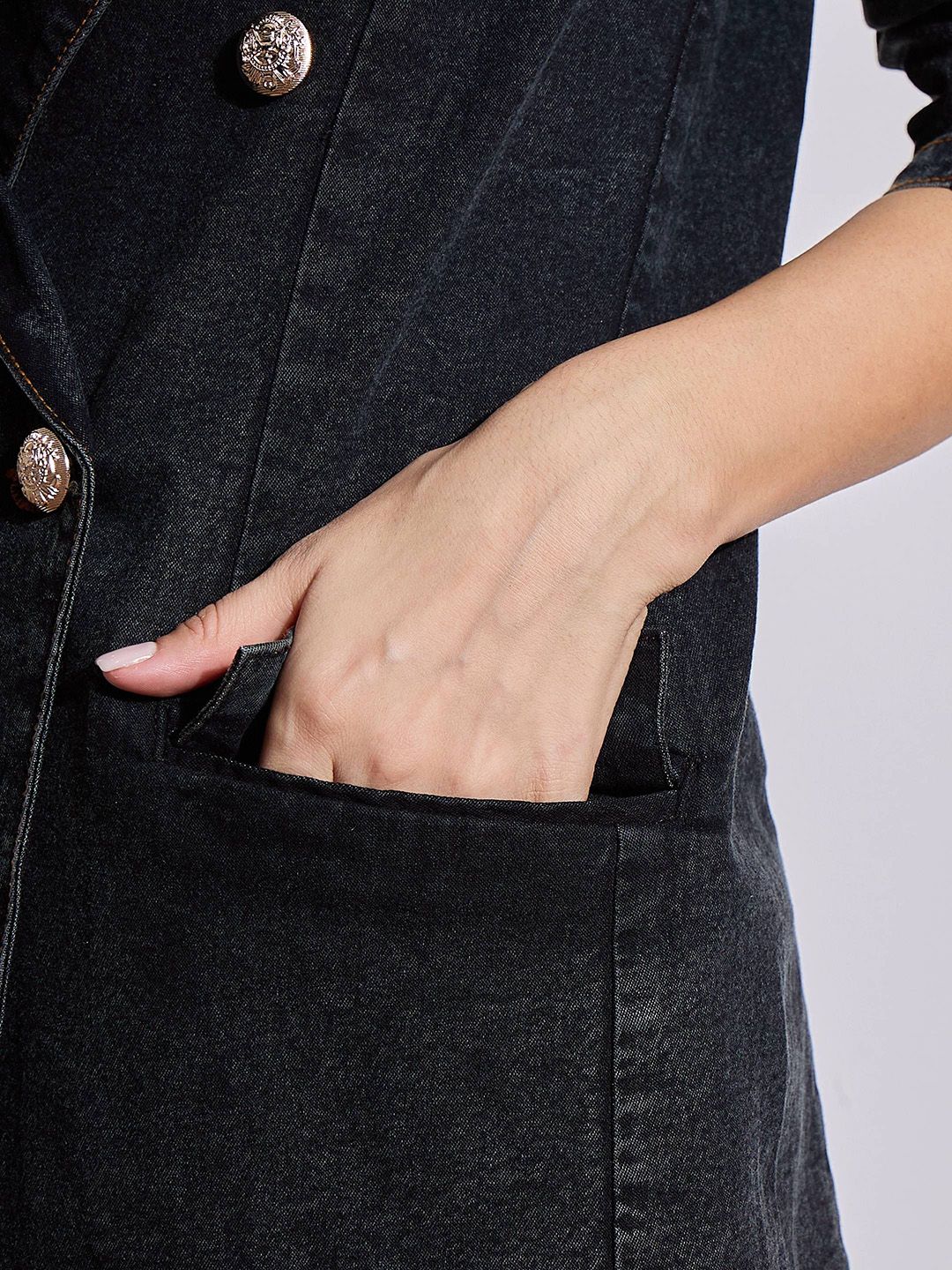 SASSAFRAS Comfort-Fit Double-Breasted Blazer