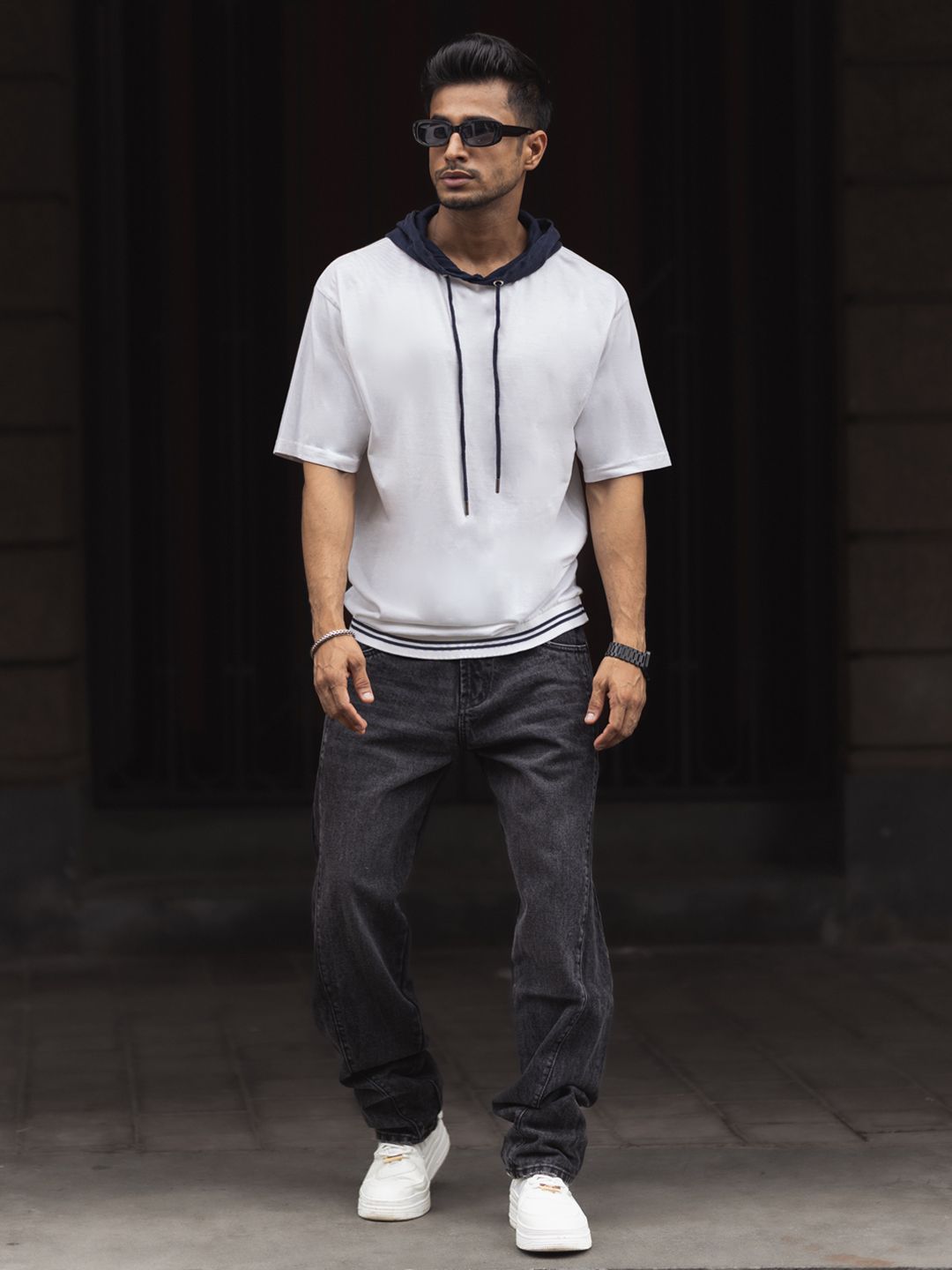 Powerlook Men Solid Hooded Drop-Shoulder Sleeves Pure Cotton Oversized T-shirt