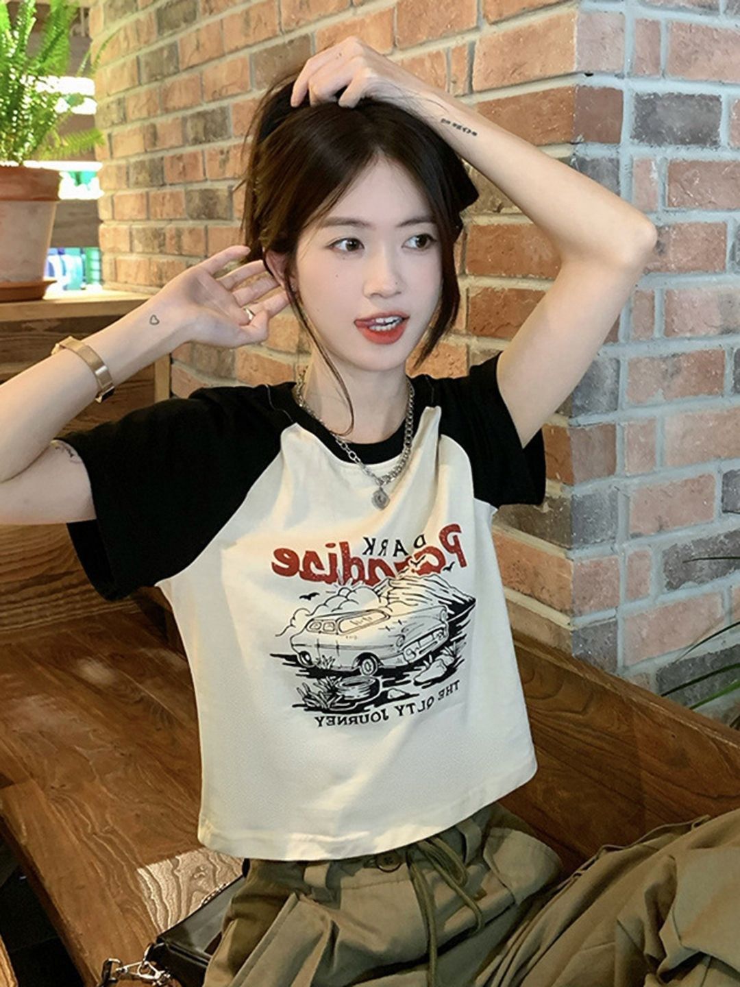 DressBerry Women Typography Printed T-shirt