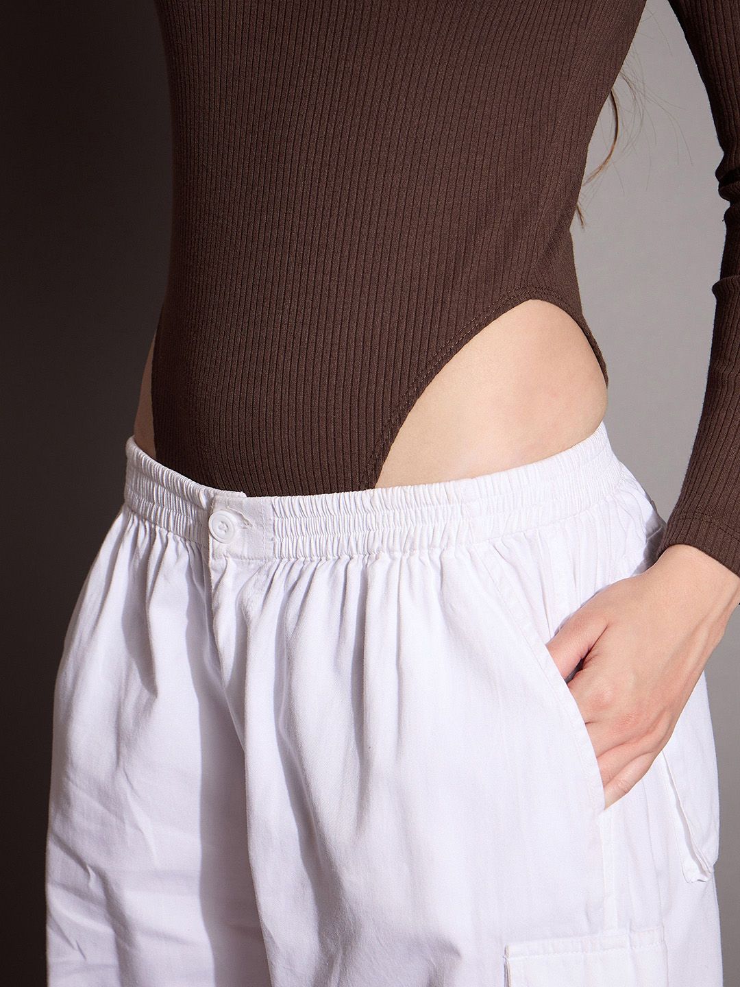 SASSAFRAS BASICS Ribbed Sweetheart Neck Bodysuit