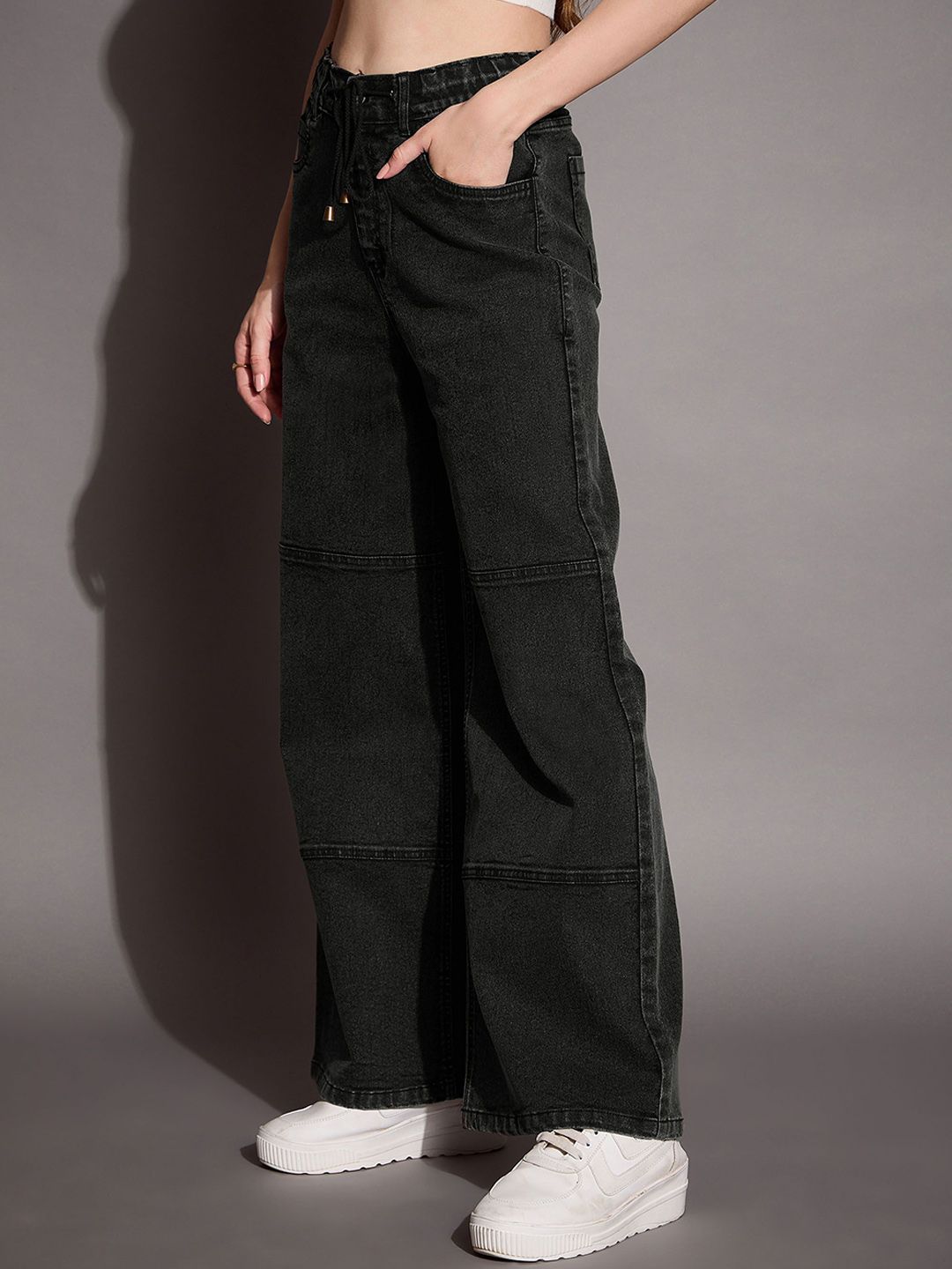 SASSAFRAS BASICS Women Comfort Straight Fit High-Rise Stretchable Jeans