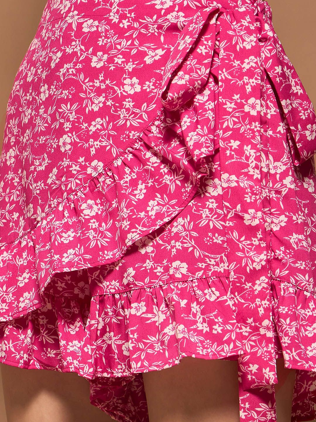 Berrylush Women Floral Printed High-Rise Above Knee Wrap Shorts