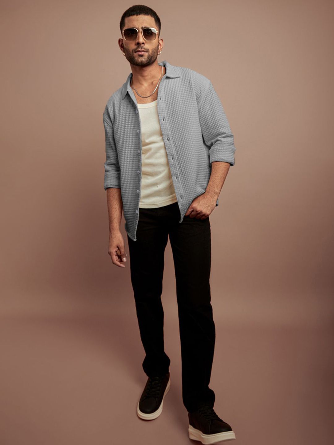 Powerlook Men Spread Collar Textured Solid Cotton Canvas Casual Shirt