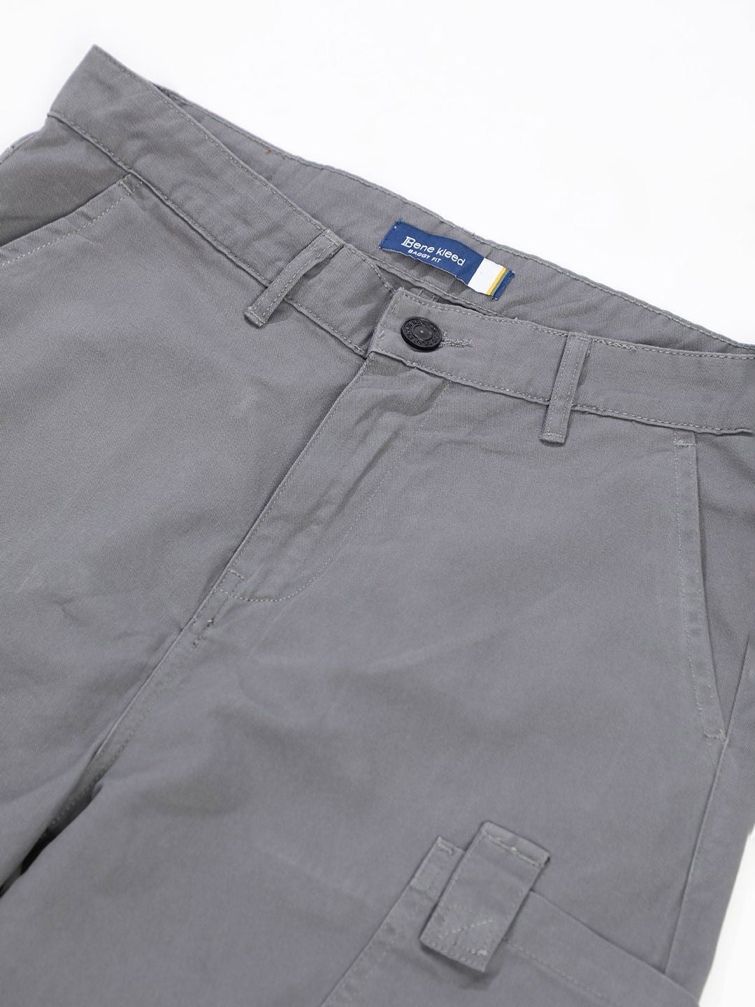 Bene Kleed Men Loose Fit High-Rise Cargo Trouser