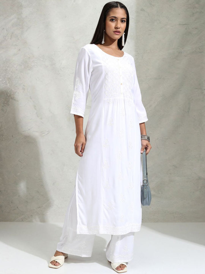 Vishudh White Floral Embroidered Thread Work Straight Kurta With Palazzos