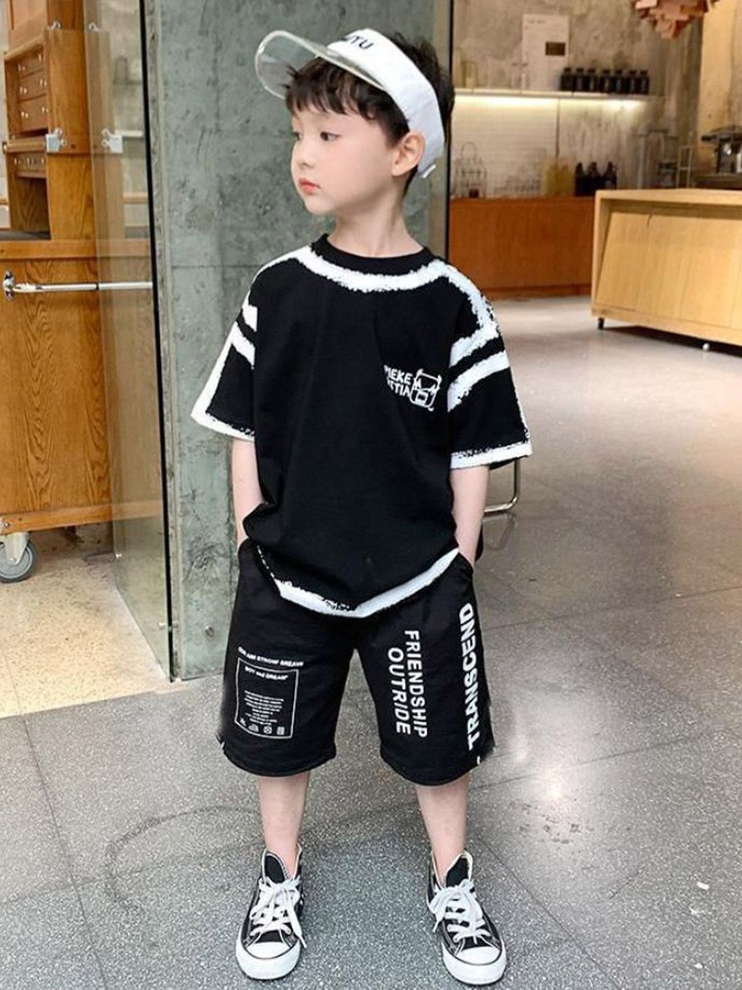 YK Boys Printed Round Neck Pure Cotton T-Shirt With Shorts