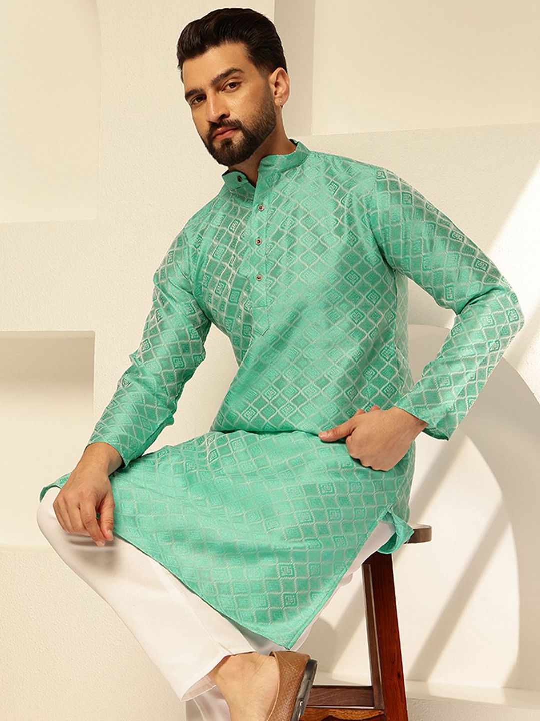 SOJANYA Rekaan Tenunan Kolar Mandarin Kurta Lurus