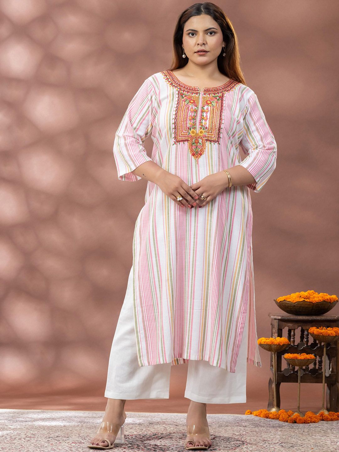 Mamicha Striped Straight Kurta