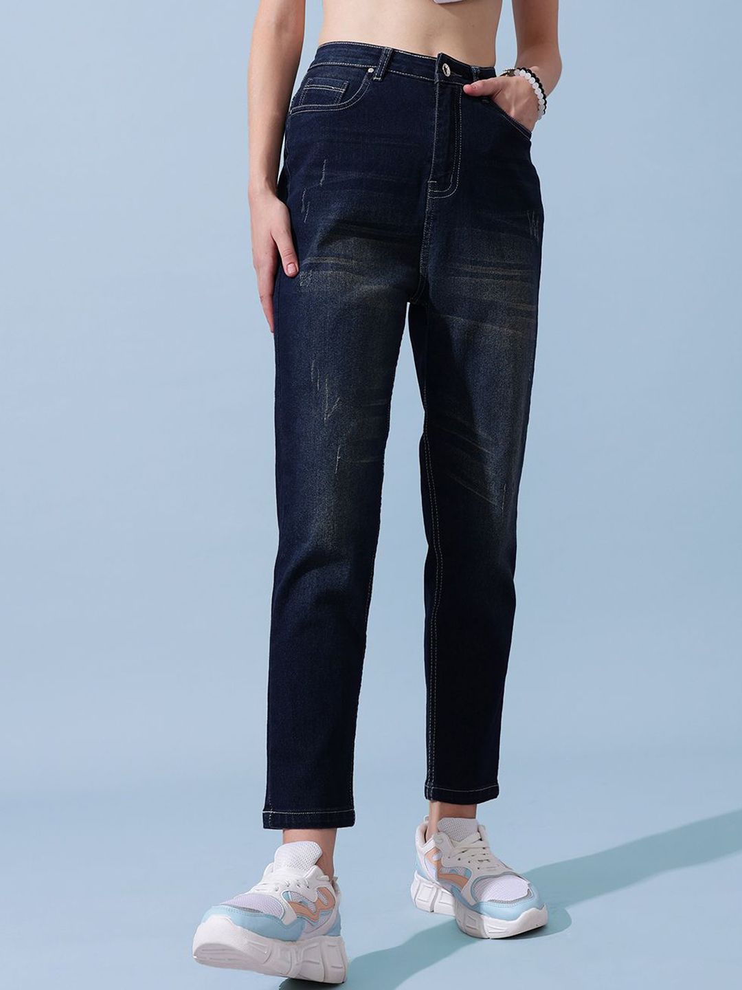 STREET 9 Women Comfort Slim Fit Mildly Distressed Light Fade Jeans