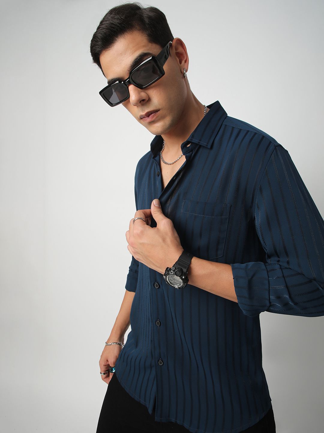 VASTRADO Men Classic Spread Collar Vertical Striped Slim Fit Casual Shirt