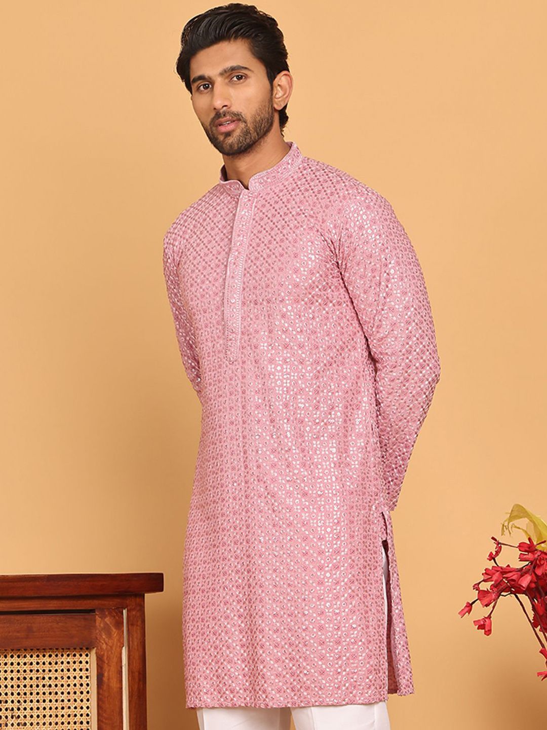 Jompers Men Geometric Embroidered Sequinned Kurta