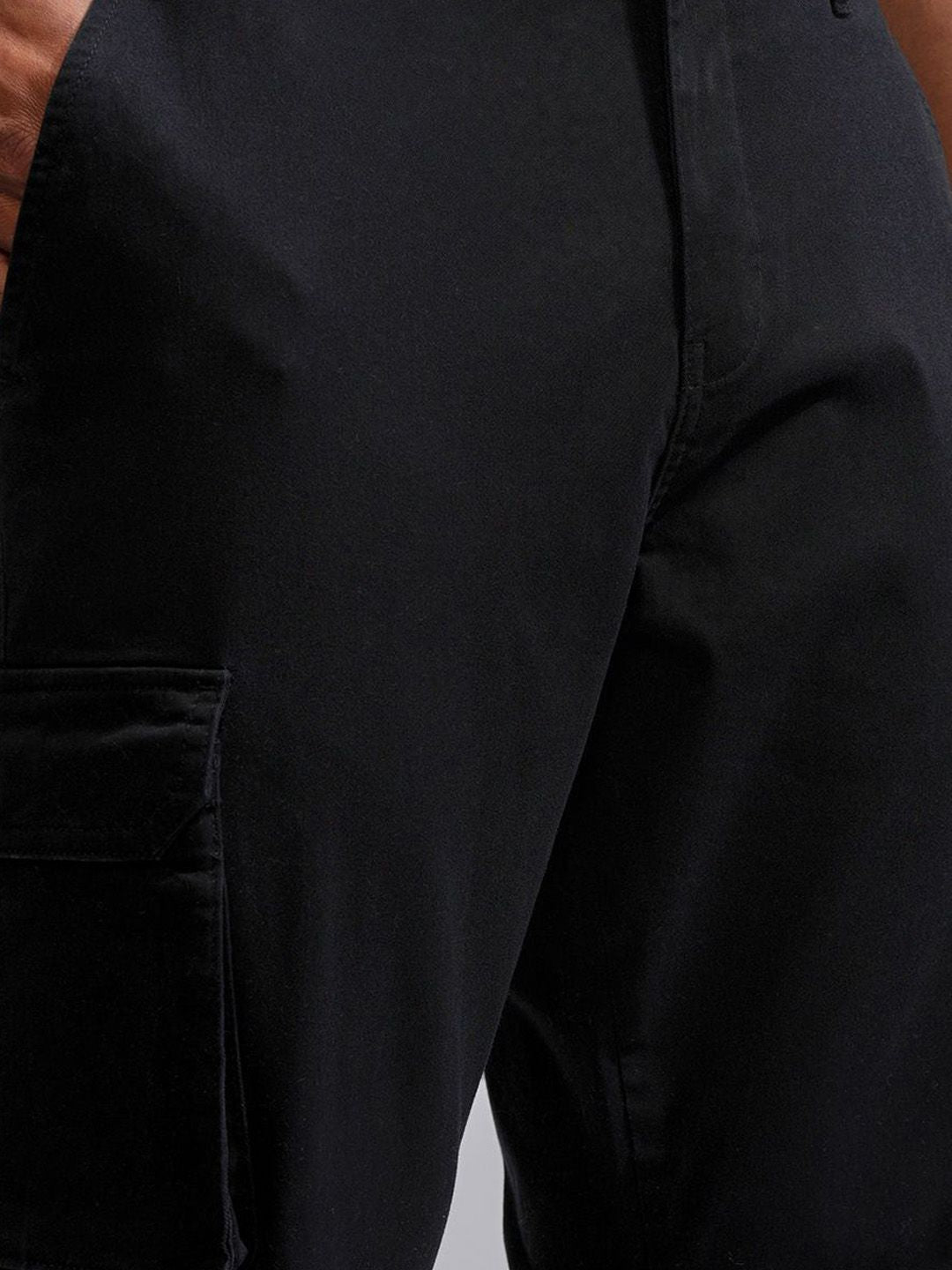 HIGHLANDER Men's Straight Fit Cargos Trousers