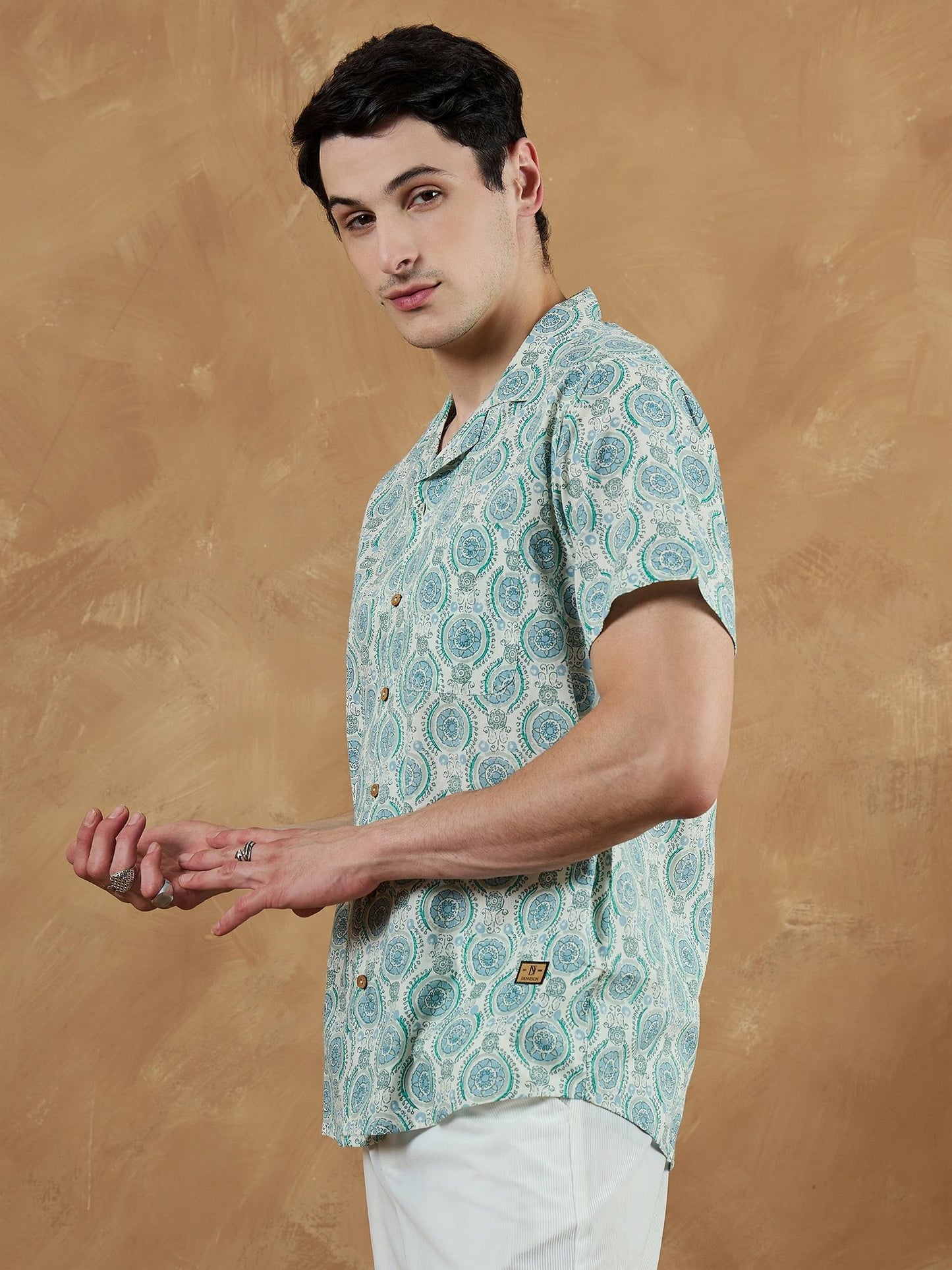 DENNISON Men White Regular Fit Printed Casual Shirt