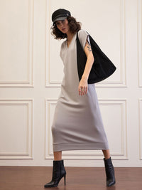 SASSAFRAS Women Midi V-Neck Sweater Dress