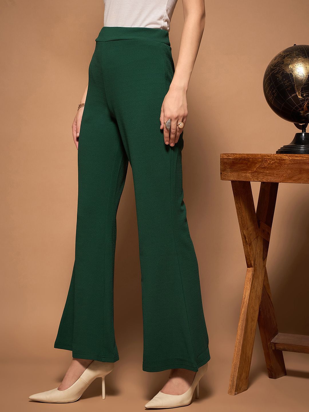 Berrylush Women Relaxed High-Rise Trousers