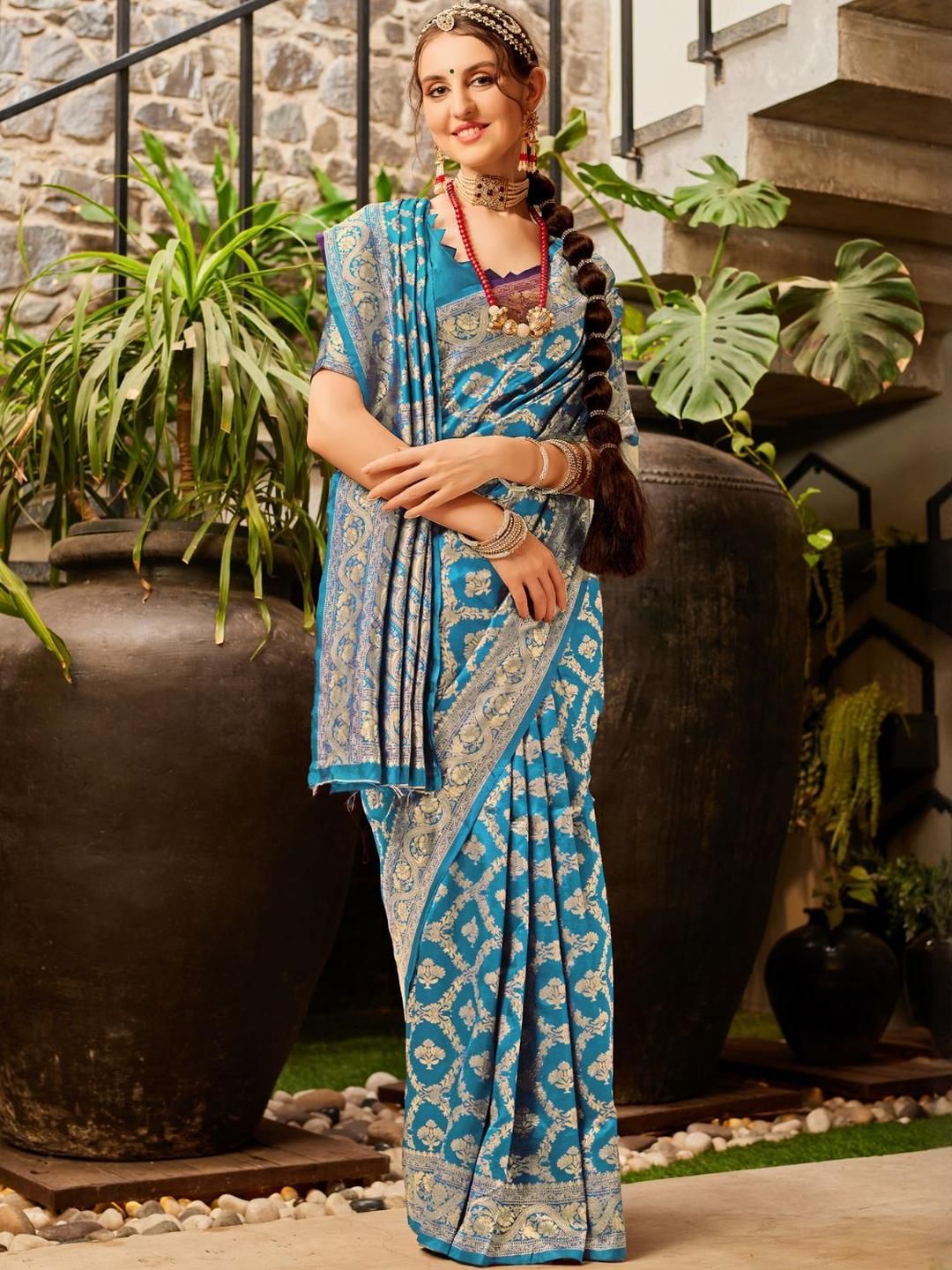 KALINI Woven Design Silk Blend Banarasi Saree