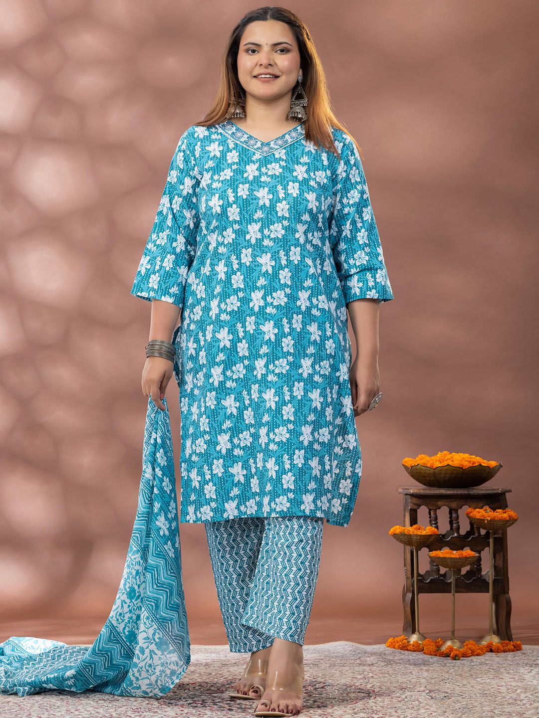 Mamicha Floral Printed V-Neck Tread Work Kurta With Palazzo & Dupatta
