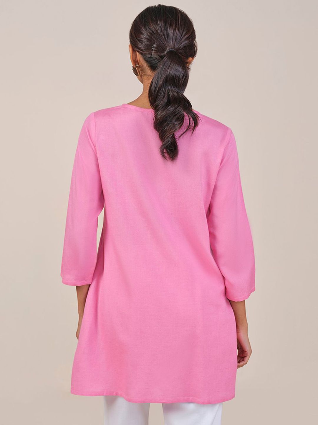 Global Desi Woman Abstract Printed Tunic