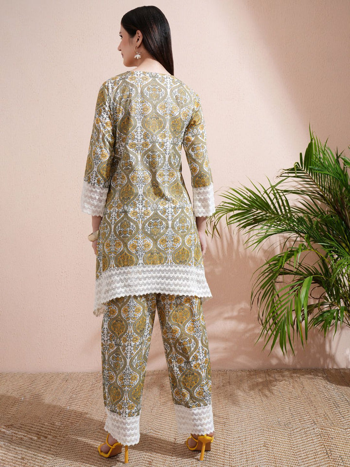 Vishudh Cream Printed V-Neck Three-Quarter Sleeves Pure Cotton Top With Trouser