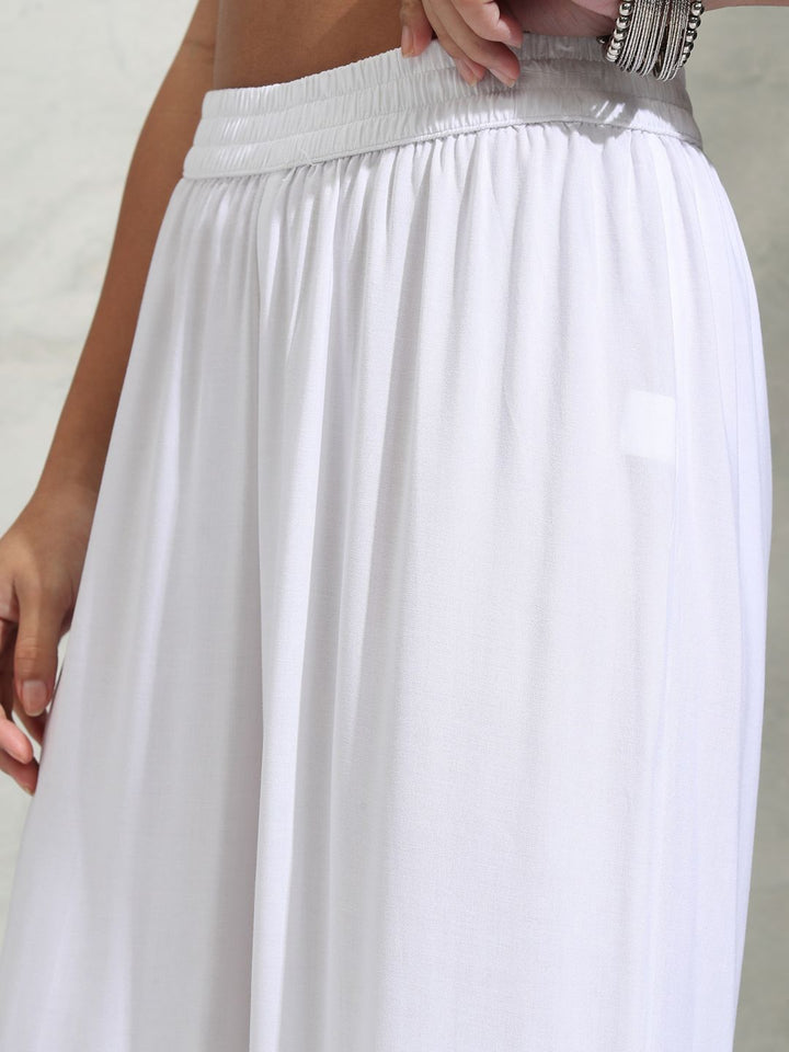 Vishudh White Floral Embroidered Thread Work Straight Kurta With Palazzos