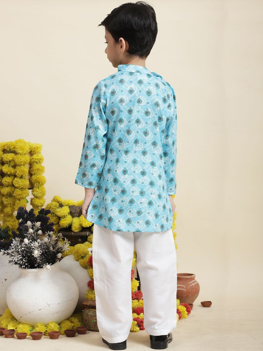 Motif Etnik Cutiekins Boys Dicetak Kurta Lurus Lurus dengan Seluar