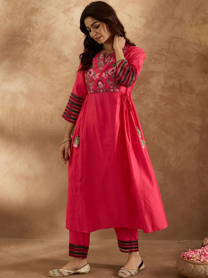 Indo Era Women Floral Embroidered Empire Thread Work Liva Kurta with Trousers