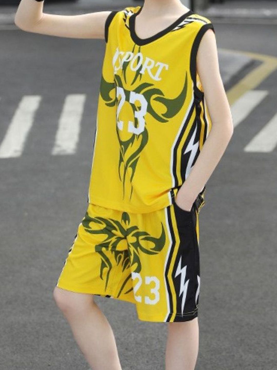 YK Boys Printed Round Neck T-Shirt With Shorts