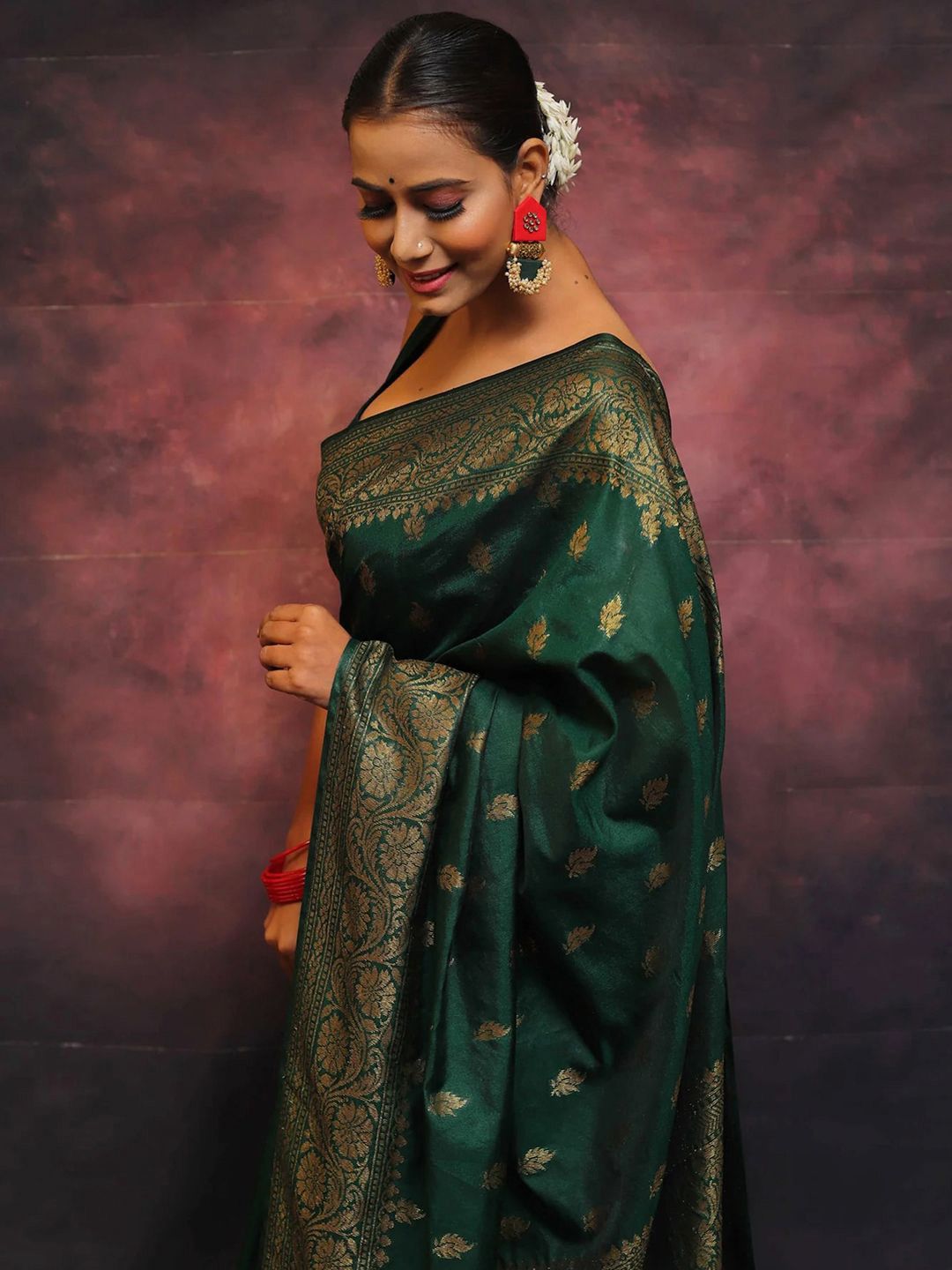 KALINI Ethnic Motifs Woven Design Zari Banarasi Saree