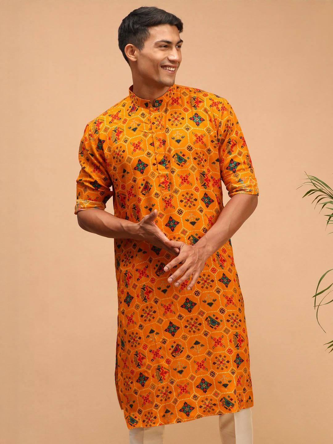 VASTRAMAY Men Floral Printed Kurta