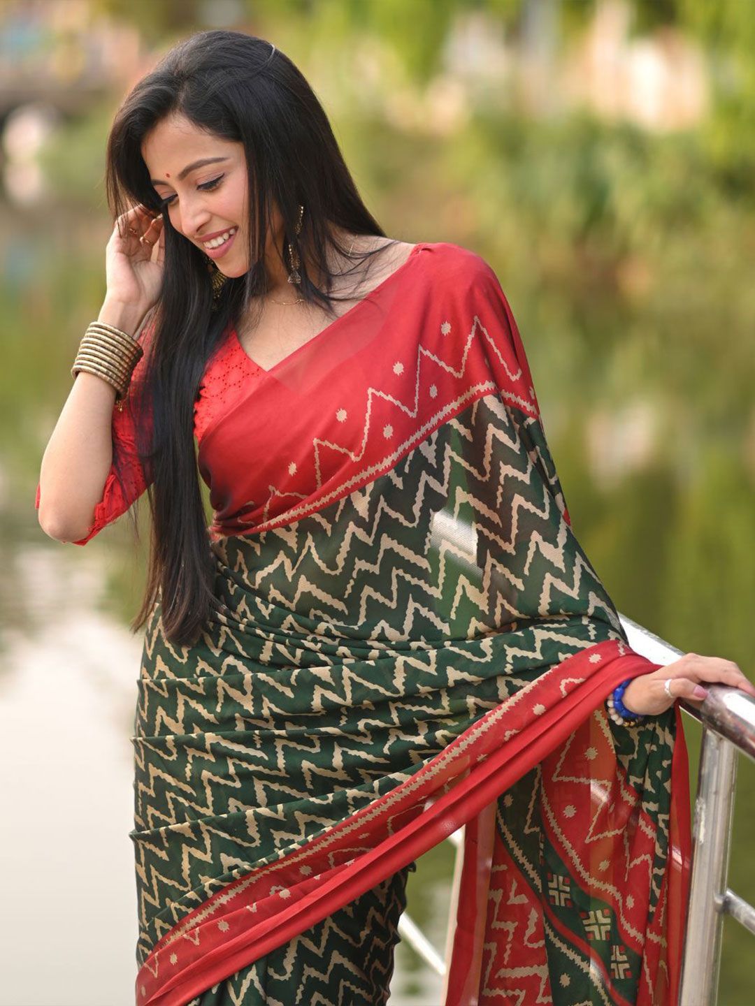 KALINI Printed Saree With Blouse Piece